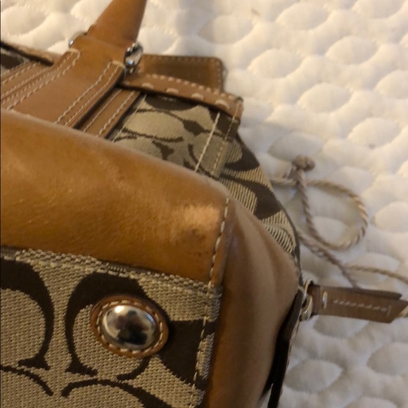 VGUC Coach purse - Picture 5 of 8